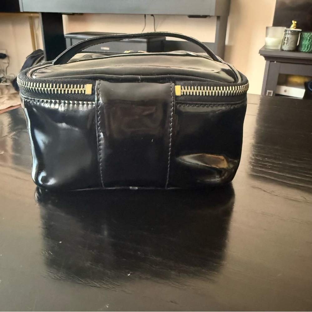 CHANEL Patent Leather Black Vanity Bag with Gold Hardware - Picture 3 of 11